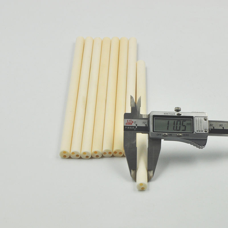 High Temperature 2 Holes Alumina Ceramic Insulating Core Ceramic Pipe Thermocouple Ceramic Tube